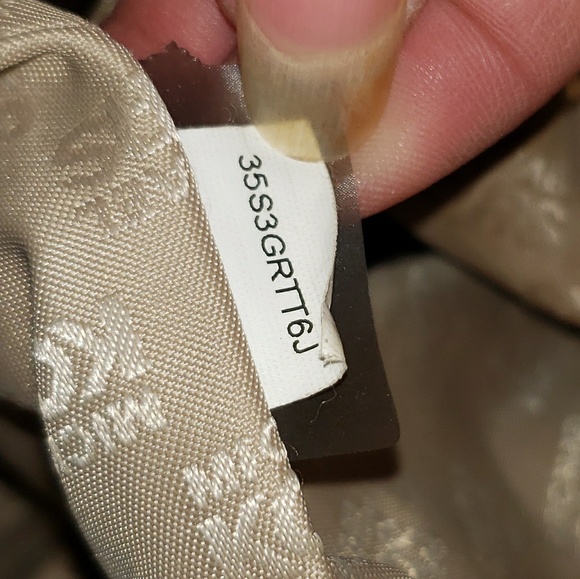 Authentic Michael Kors Purse - Picture 8 of 8